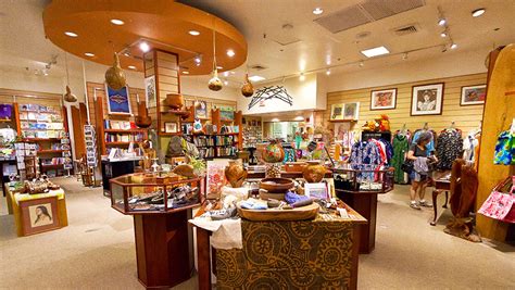 hawaiian luxury stores